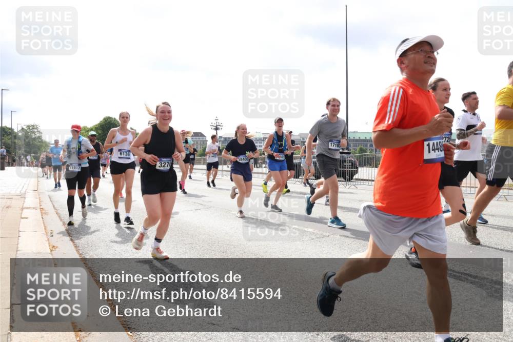 29.06.2025 - hella hamburg halbmarathon Lena Gebhardt http://msf.ph/oto/8415594 29.06.2025 10:42:16 Lombardsbrücke 11617, 3205, 6136, 18400, 3276, 17183, 1448, 2725, 1039, 1150, 1360, 1624, 1648, 1712, 1752, 1929, 1957, 2069, 2134, 2145, 2523, 2538, 2580, 2974, 3276, 3326, 3459, 3460, 3568, 3605, 4329, 4353, 4735, 4736, 4885, 4891, 4892, 5403, 5419, 5671, 5810, 6136, 6137, 6153, 6320, 6430, 6436, 6828, 6837, 6846, 6917, 7040, 7260, 7357, 7557, 7666, 7955, 8014, 8443, 8459, 8525, 8526, 8712, 8816, 8908, 9008, 9223, 9370, 9467, 9980, 10027, 10532, 10623 meine-sportfotos.de