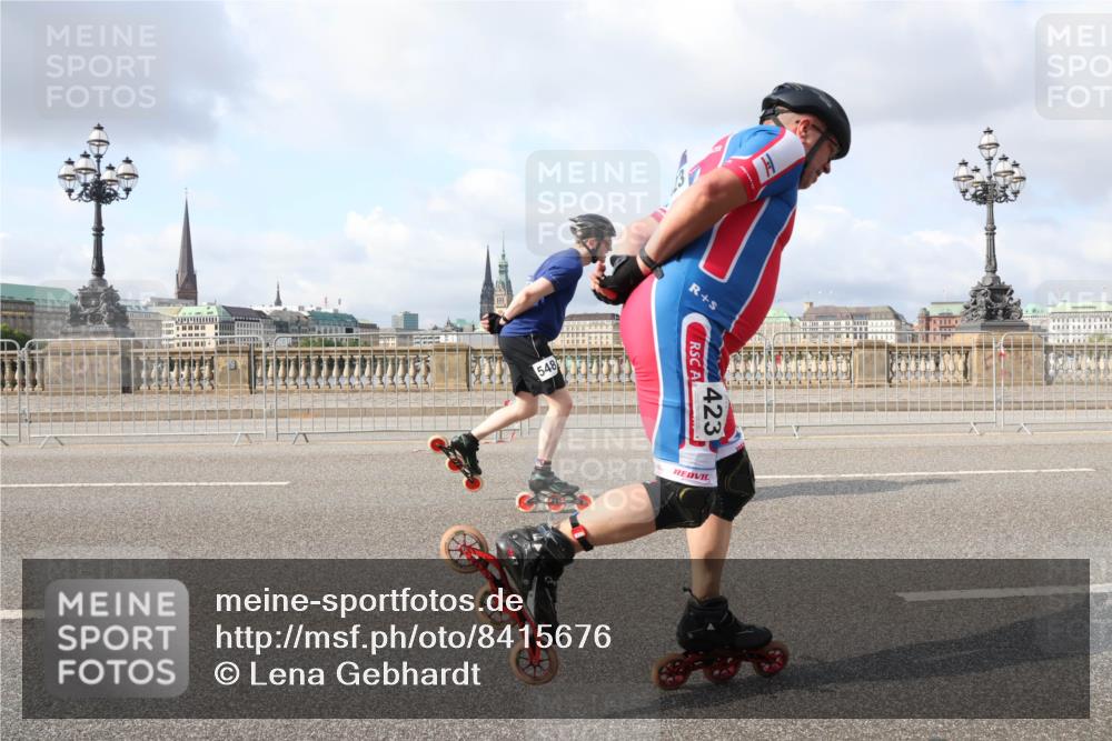 29.06.2025 - hella hamburg halbmarathon Lena Gebhardt http://msf.ph/oto/8415676 29.06.2025 08:56:33 Lombardsbrücke 423 meine-sportfotos.de
