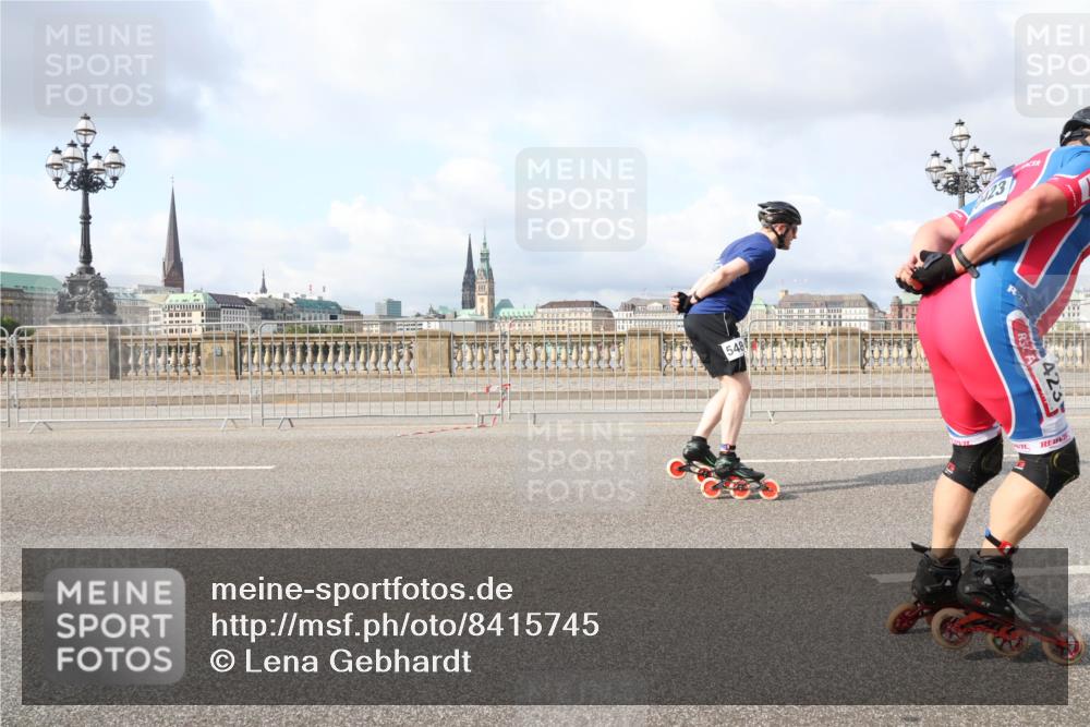 29.06.2025 - hella hamburg halbmarathon Lena Gebhardt http://msf.ph/oto/8415745 29.06.2025 08:56:33 Lombardsbrücke 548, 423 meine-sportfotos.de