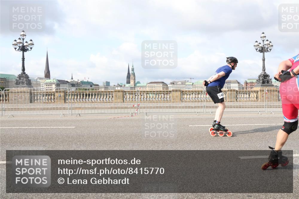 29.06.2025 - hella hamburg halbmarathon Lena Gebhardt http://msf.ph/oto/8415770 29.06.2025 08:56:34 Lombardsbrücke 548 meine-sportfotos.de