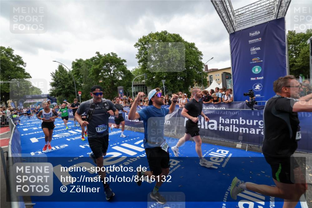 29.06.2025 - hella hamburg halbmarathon Zöllner http://msf.ph/oto/8416132 29.06.2025 10:49:51 Ziel 3543, 4017, 5460, 5894, 6125, 9126, 9200, 9551, 9597, 9723, 9924, 11975, 13159, 13463, 14794, 16800, 16877, 17282, 17753, 18926, 19109, 19122 meine-sportfotos.de
