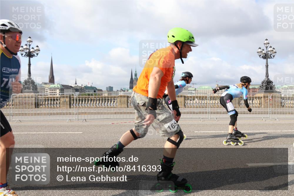 29.06.2025 - hella hamburg halbmarathon Lena Gebhardt http://msf.ph/oto/8416393 29.06.2025 08:56:52 Lombardsbrücke 165 meine-sportfotos.de