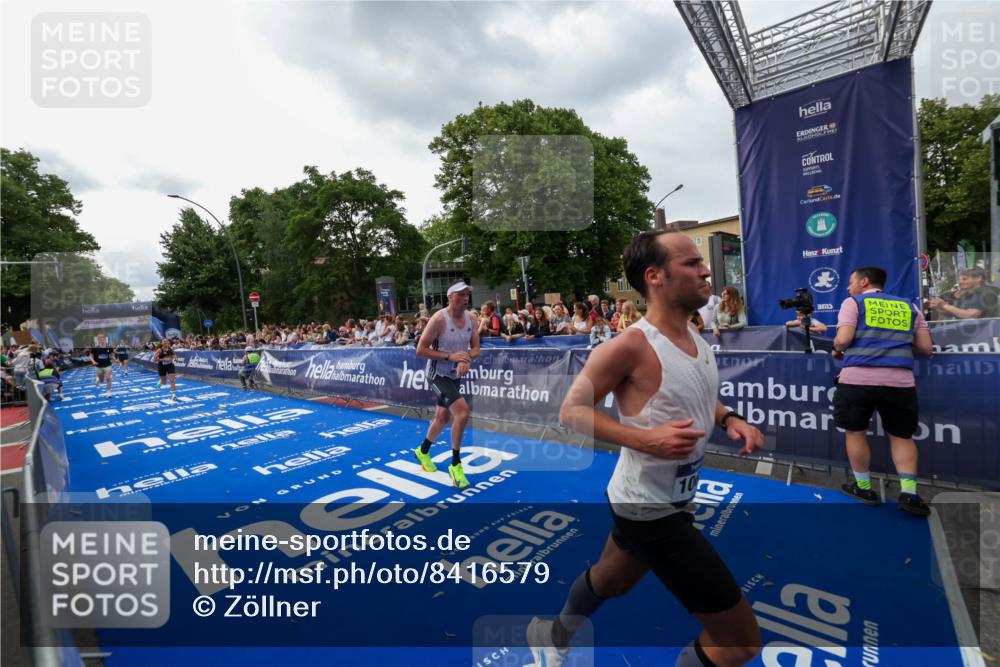 29.06.2025 - hella hamburg halbmarathon Zöllner http://msf.ph/oto/8416579 29.06.2025 10:27:47 Ziel 1122, 5367, 8731, 10655, 17893 meine-sportfotos.de