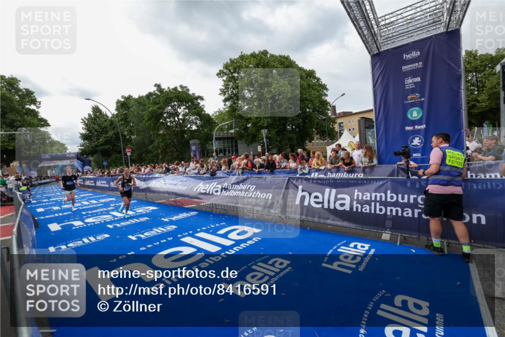 29.06.2025 - hella hamburg halbmarathon Zöllner http://msf.ph/oto/8416591 29.06.2025 10:27:48 Ziel 1122, 5367, 8731, 17893 meine-sportfotos.de