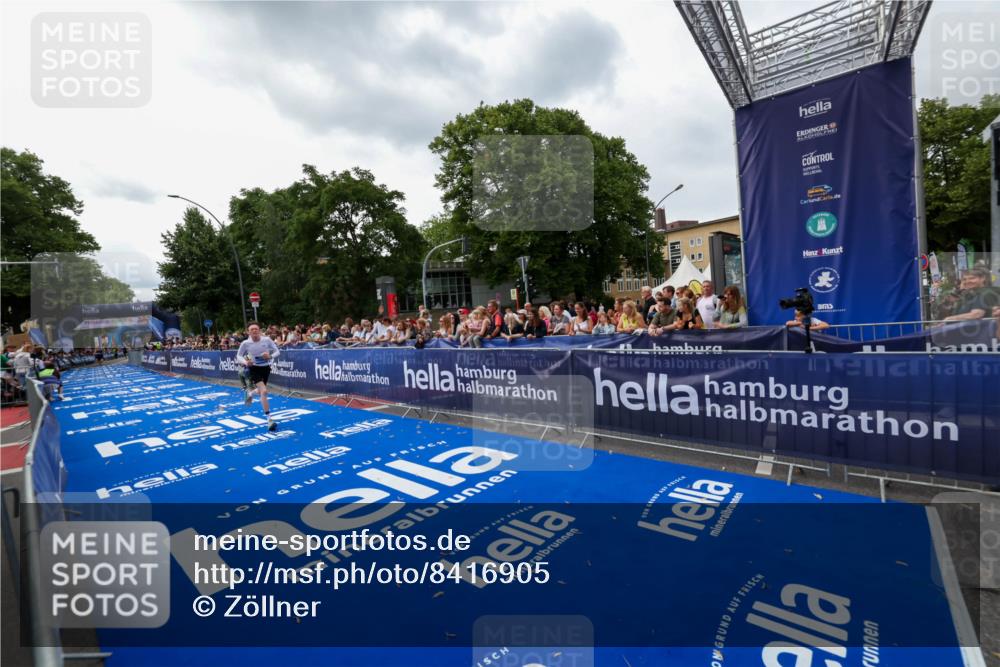 29.06.2025 - hella hamburg halbmarathon Zöllner http://msf.ph/oto/8416905 29.06.2025 10:28:12 Ziel 14757, 15883 meine-sportfotos.de