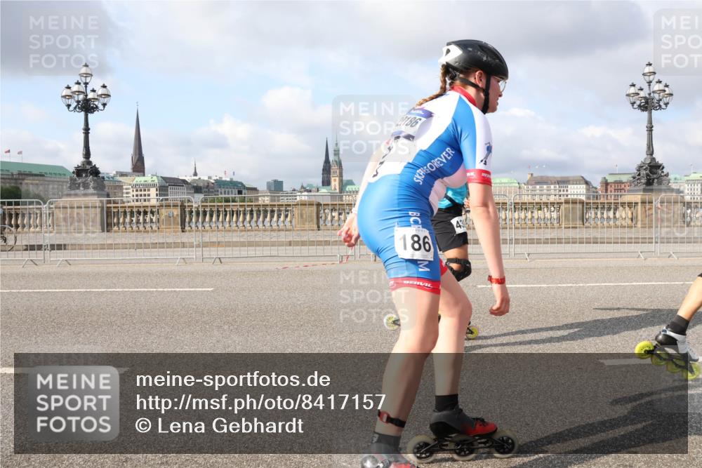 29.06.2025 - hella hamburg halbmarathon Lena Gebhardt http://msf.ph/oto/8417157 29.06.2025 08:56:59 Lombardsbrücke 186, 186 meine-sportfotos.de