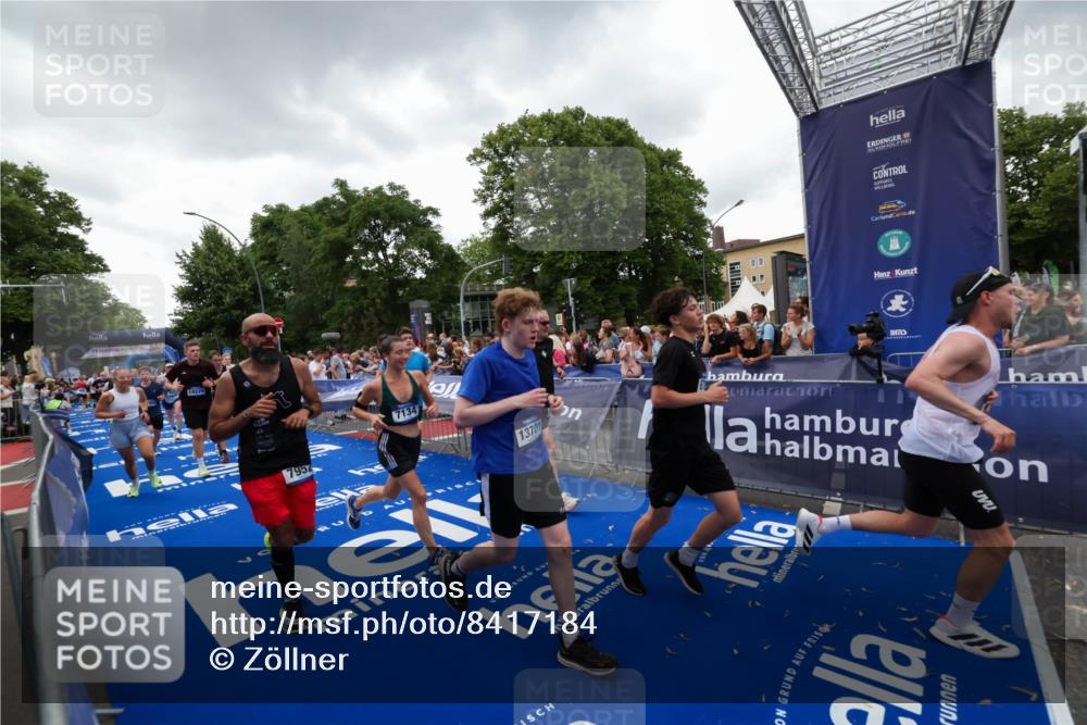 29.06.2025 - hella hamburg halbmarathon Zöllner http://msf.ph/oto/8417184 29.06.2025 10:50:49 Ziel 2234, 2788, 5115, 6712, 7134, 7952, 8657, 10750, 11356, 13701, 15426, 15720, 17129, 17908, 18182, 18229, 18370, 18820 meine-sportfotos.de