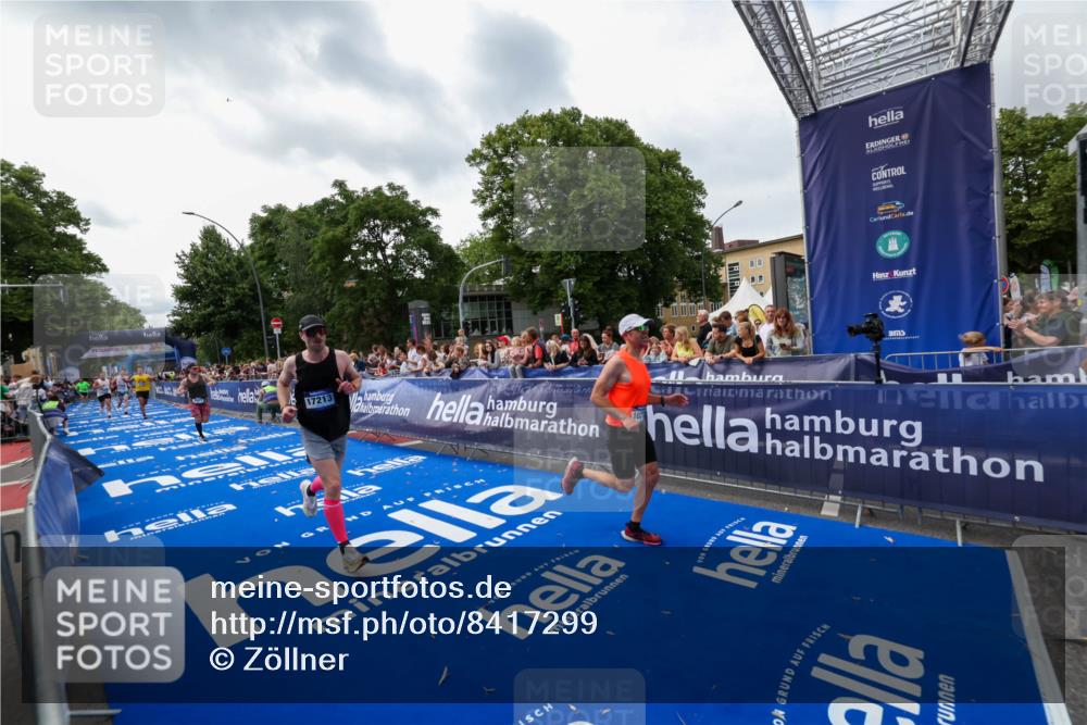 29.06.2025 - hella hamburg halbmarathon Zöllner http://msf.ph/oto/8417299 29.06.2025 10:28:45 Ziel 1953, 3968, 6090, 10222, 15655, 17213, 17428 meine-sportfotos.de