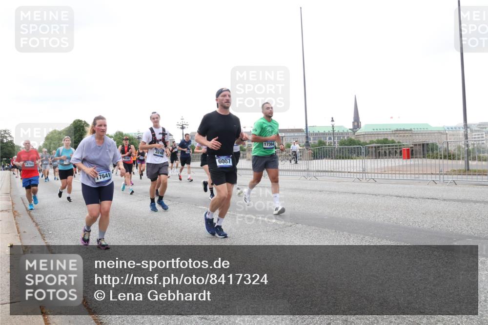 29.06.2025 - hella hamburg halbmarathon Lena Gebhardt http://msf.ph/oto/8417324 29.06.2025 10:51:57 Lombardsbrücke 4, 18780, 1126, 17641, 3240, 9590, 6007, 17364, 1418, 1978, 1997, 2308, 2593, 2736, 2778, 3038, 3240, 3991, 4087, 4273, 4436, 4598, 4606, 4748, 4808, 5062, 5291, 5534, 5716, 5717, 6007, 6091, 6403, 6404, 6406, 6456, 6604, 6885, 6945, 6947, 6954, 6985, 7682, 7841, 7871, 7992, 8125, 8194, 8196, 8250, 8251, 8399, 8621, 9220, 9340, 9460, 9462, 9590, 9594, 9673, 9730, 10342, 10496, 10521, 10533, 10673, 10693, 10830, 11101, 11126, 11127, 11268, 11375, 11875, 12065 meine-sportfotos.de