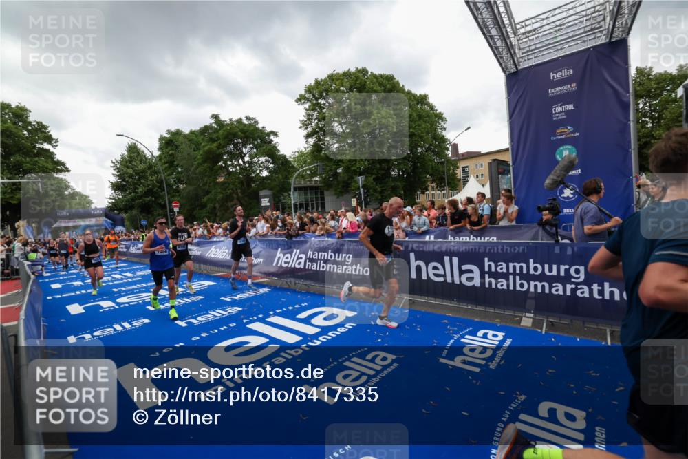 29.06.2025 - hella hamburg halbmarathon Zöllner http://msf.ph/oto/8417335 29.06.2025 10:50:59 Ziel 1466, 2207, 3654, 3947, 4839, 5018, 7052, 7369, 8205, 8572, 10215, 11551, 12778, 13687, 15362, 15395, 15643, 16285, 18350 meine-sportfotos.de