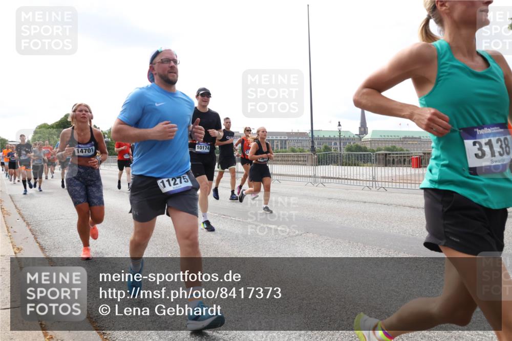 29.06.2025 - hella hamburg halbmarathon Lena Gebhardt http://msf.ph/oto/8417373 29.06.2025 10:17:56 Lombardsbrücke 14701, 11275, 10174, 3138, 1015, 1159, 1160, 1204, 1268, 1274, 1325, 1458, 1554, 1622, 1641, 1749, 1795, 1982, 2094, 2147, 2259, 2305, 2548, 2634, 2931, 3125, 3138, 3292, 3977, 4194, 4218, 4804, 4852, 5002, 5004, 5290, 5611, 5733, 6254, 6270, 6336, 6352, 6786, 7094, 7258, 7291, 7413, 7566, 7641, 7649, 7838, 7844, 7882, 7883, 8067, 8128, 8144, 8248, 8607, 8799, 9400, 9539, 9717, 9734, 9798, 9844, 9848, 9964, 10174, 10332, 10509, 10908, 12498 meine-sportfotos.de
