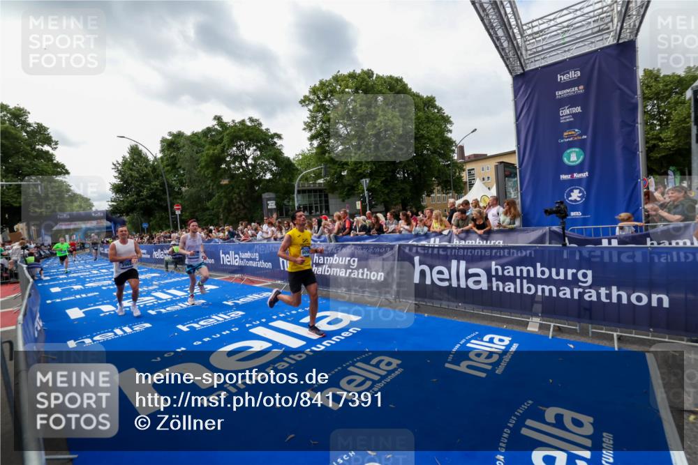 29.06.2025 - hella hamburg halbmarathon Zöllner http://msf.ph/oto/8417391 29.06.2025 10:28:48 Ziel 1953, 2604, 3968, 6090, 10486, 15655, 17428, 18763 meine-sportfotos.de