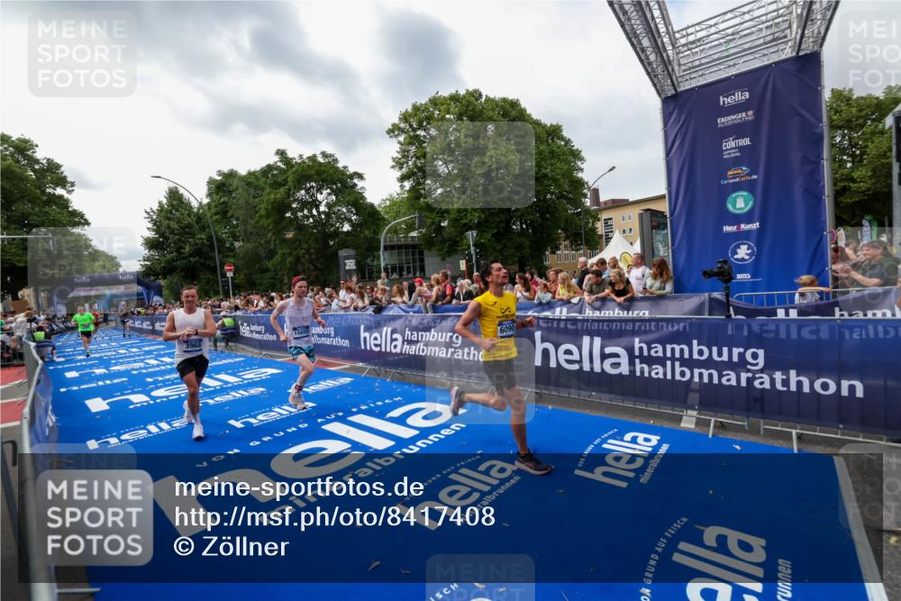 29.06.2025 - hella hamburg halbmarathon Zöllner http://msf.ph/oto/8417408 29.06.2025 10:28:49 Ziel 2604, 3968, 6090, 10486, 15655, 17428, 18763 meine-sportfotos.de