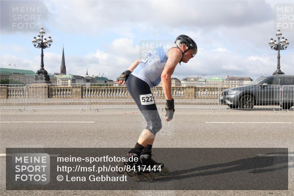 29.06.2025 - hella hamburg halbmarathon Lena Gebhardt http://msf.ph/oto/8417444 29.06.2025 08:57:04 Lombardsbrücke 522 meine-sportfotos.de