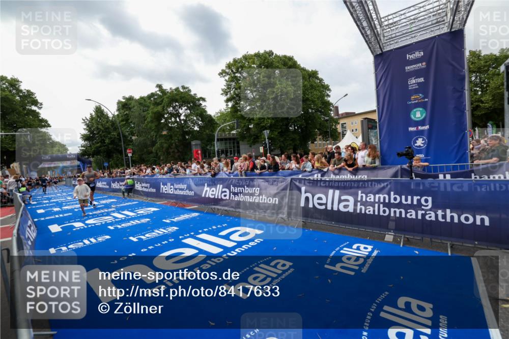 29.06.2025 - hella hamburg halbmarathon Zöllner http://msf.ph/oto/8417633 29.06.2025 10:29:07 Ziel 3043, 10171, 10351, 16157, 18874 meine-sportfotos.de