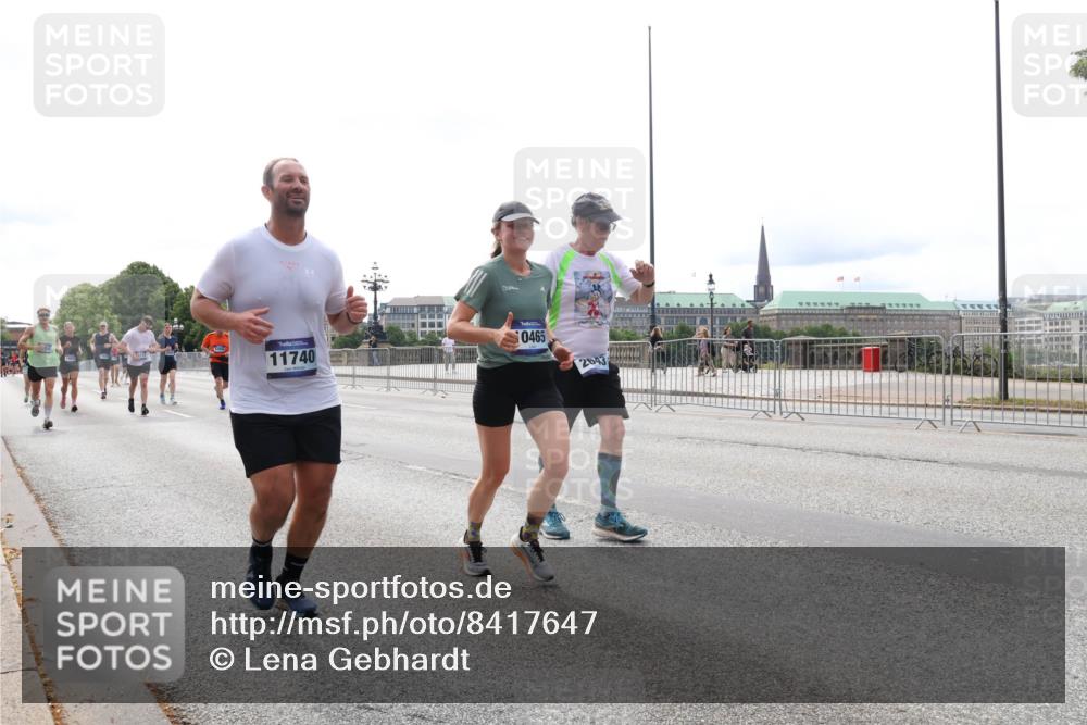 29.06.2025 - hella hamburg halbmarathon Lena Gebhardt http://msf.ph/oto/8417647 29.06.2025 10:26:59 Lombardsbrücke 11740, 0465, 2693, 1530, 1793, 1973, 2045, 2306, 2643, 2775, 4358, 4507, 4509, 5494, 5495, 5707, 6259, 6625, 6637, 7069, 7234, 7314, 7944, 8056, 8079, 8281, 9186, 9349, 10077, 10465, 11110, 11270, 11740, 12071, 13462, 14020, 14021, 15027, 15108, 15641, 15807, 15878, 16479, 16788, 17049, 17300, 17445, 17675, 18074, 18087, 18516, 18962, 18976, 18978 meine-sportfotos.de