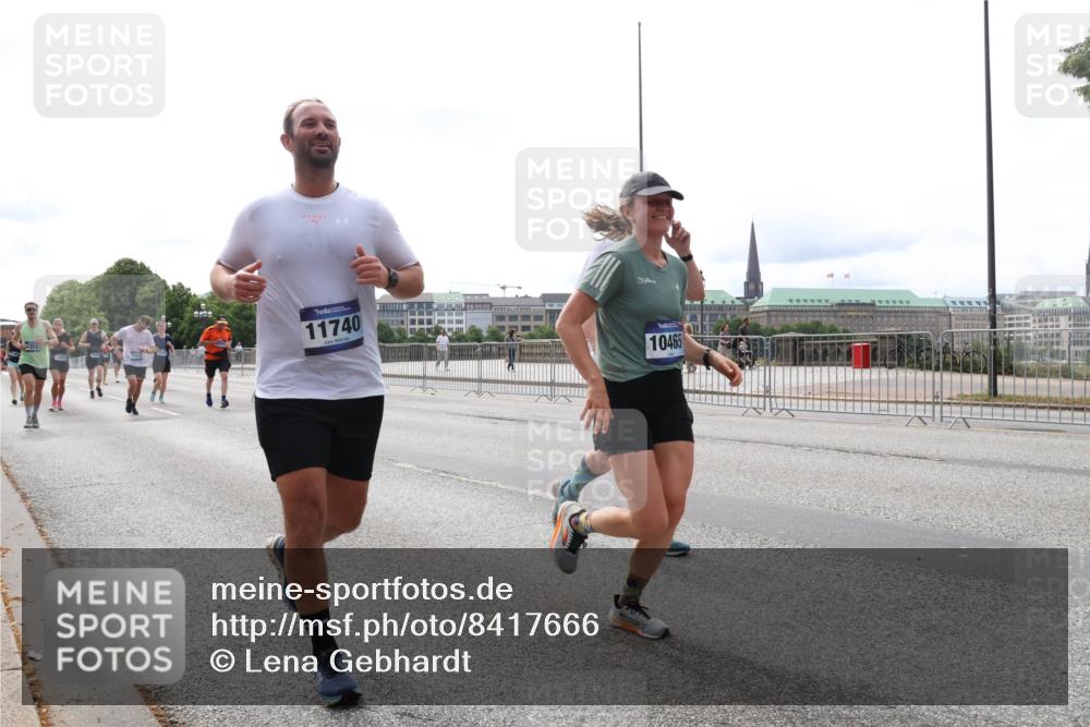 29.06.2025 - hella hamburg halbmarathon Lena Gebhardt http://msf.ph/oto/8417666 29.06.2025 10:27:00 Lombardsbrücke 4358, 11740, 10465, 1530, 1793, 1973, 2045, 2306, 2643, 2775, 4358, 4507, 4509, 5494, 5495, 5707, 6259, 6625, 6637, 7069, 7234, 7314, 7944, 8056, 8079, 8281, 9186, 9349, 10077, 10465, 11110, 11270, 11740, 12071, 13462, 14020, 14021, 15027, 15108, 15641, 15807, 15878, 16479, 16788, 17049, 17300, 17445, 17675, 18074, 18516, 18962, 18976, 18978 meine-sportfotos.de