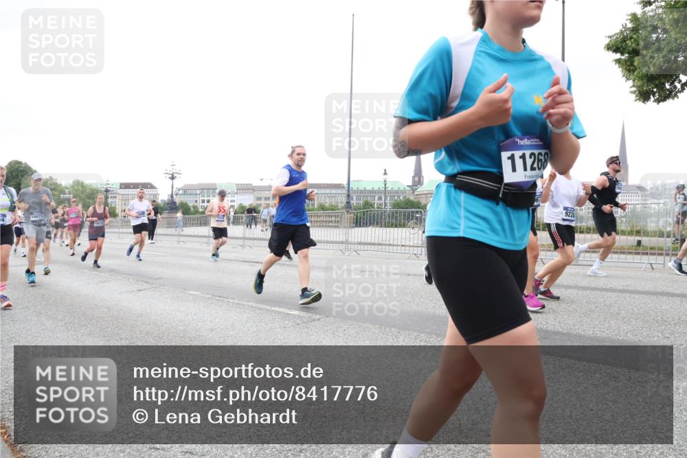29.06.2025 - hella hamburg halbmarathon Lena Gebhardt http://msf.ph/oto/8417776 29.06.2025 10:52:02 Lombardsbrücke 4, 10673, 1418, 11268, 9220, 1418, 1978, 2593, 3038, 3240, 3991, 4087, 4273, 4436, 4598, 4606, 4748, 4815, 5062, 5262, 5291, 5534, 5716, 5717, 6007, 6386, 6403, 6404, 6406, 6456, 6604, 6885, 6947, 6985, 7682, 7690, 7691, 8125, 8194, 8196, 8250, 8251, 8399, 8621, 9220, 9340, 9368, 9460, 9462, 9590, 9594, 9673, 9730, 10296, 10342, 10521, 10533, 10634, 10673, 10693, 10830, 10884, 11101, 11126, 11127, 11375, 11736, 11875, 11899, 11974, 12065, 12558 meine-sportfotos.de