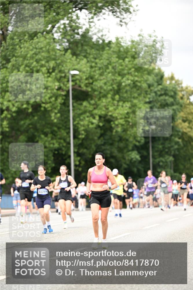 29.06.2025 - hella hamburg halbmarathon Dr. Thomas Lammeyer http://msf.ph/oto/8417870 29.06.2025 10:45:26 Kennedybrücke 1075, 1323, 1731, 4044, 4638, 4906, 5549, 6088, 7293, 7585, 7661, 7829, 8429, 8430, 8878, 9962, 10269, 10407, 10644, 11176 meine-sportfotos.de