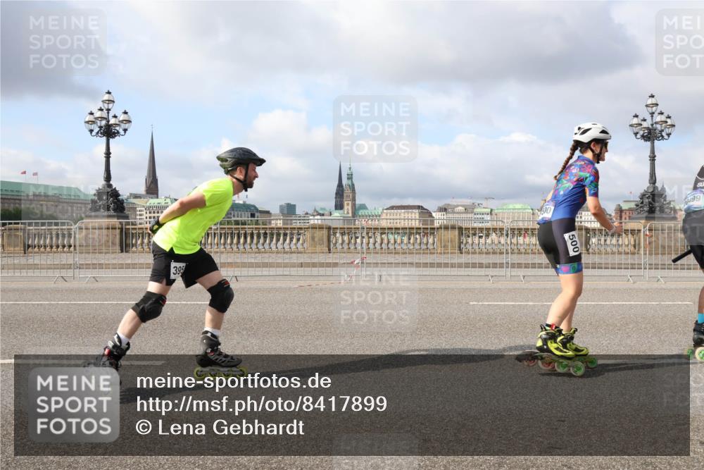 29.06.2025 - hella hamburg halbmarathon Lena Gebhardt http://msf.ph/oto/8417899 29.06.2025 08:57:12 Lombardsbrücke 500 meine-sportfotos.de