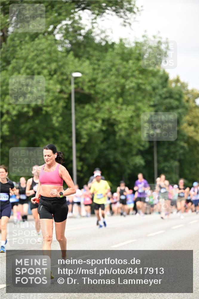 29.06.2025 - hella hamburg halbmarathon Dr. Thomas Lammeyer http://msf.ph/oto/8417913 29.06.2025 10:45:27 Kennedybrücke 1075, 1323, 1731, 4044, 4638, 4906, 5549, 6088, 7293, 7585, 7661, 7829, 8429, 8430, 8878, 9962, 10269, 10407, 10644, 11176 meine-sportfotos.de