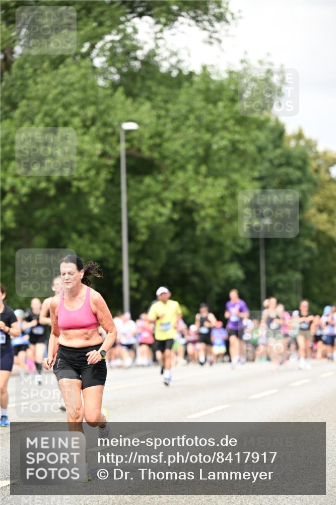 29.06.2025 - hella hamburg halbmarathon Dr. Thomas Lammeyer http://msf.ph/oto/8417917 29.06.2025 10:45:28 Kennedybrücke 1075, 1731, 4044, 4412, 4638, 4906, 5549, 6088, 7293, 7585, 7661, 7829, 8429, 8430, 8769, 8878, 9962, 10269, 10407, 10644, 11176 meine-sportfotos.de