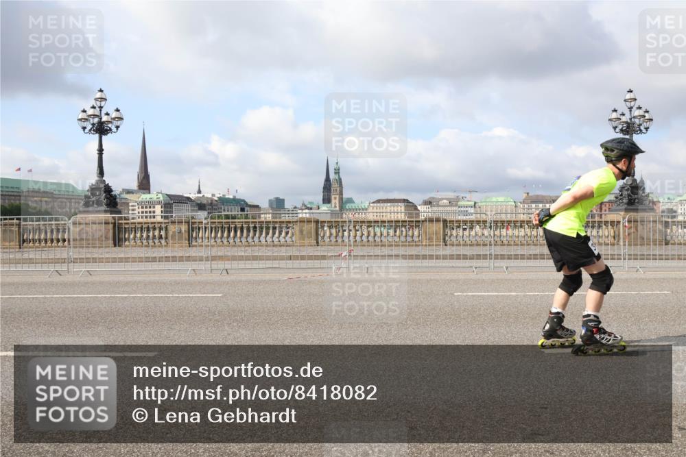 29.06.2025 - hella hamburg halbmarathon Lena Gebhardt http://msf.ph/oto/8418082 29.06.2025 08:57:13 Lombardsbrücke  meine-sportfotos.de