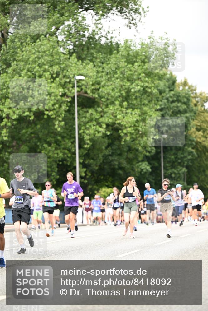 29.06.2025 - hella hamburg halbmarathon Dr. Thomas Lammeyer http://msf.ph/oto/8418092 29.06.2025 10:45:33 Kennedybrücke 1731, 2805, 3344, 4044, 4412, 4638, 5549, 5928, 6088, 7293, 7585, 7661, 7829, 8769, 8878, 10269, 10407, 10644, 11166, 11209 meine-sportfotos.de