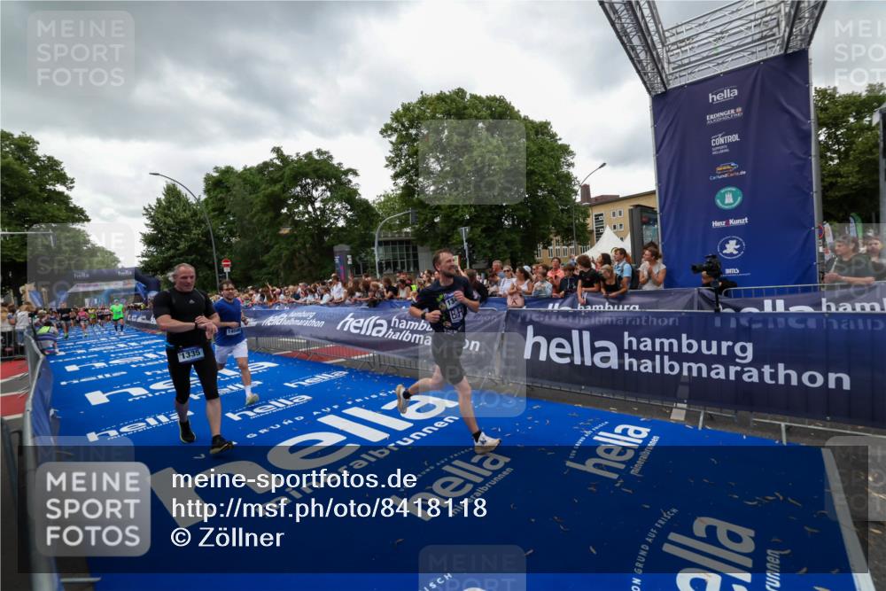 29.06.2025 - hella hamburg halbmarathon Zöllner http://msf.ph/oto/8418118 29.06.2025 10:51:37 Ziel 1335, 5008, 7943, 10691, 13327, 13403, 19007 meine-sportfotos.de