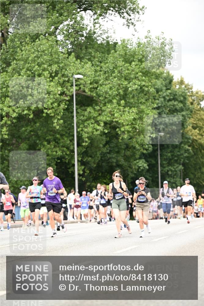 29.06.2025 - hella hamburg halbmarathon Dr. Thomas Lammeyer http://msf.ph/oto/8418130 29.06.2025 10:45:34 Kennedybrücke 1731, 2805, 3344, 4044, 4412, 4638, 5549, 5928, 6088, 7293, 7585, 7661, 7829, 8769, 8878, 10269, 10407, 10644, 11166, 11209 meine-sportfotos.de