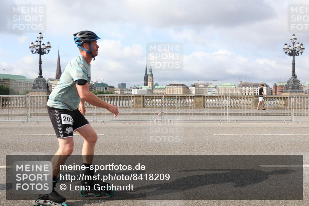 29.06.2025 - hella hamburg halbmarathon Lena Gebhardt http://msf.ph/oto/8418209 29.06.2025 08:57:27 Lombardsbrücke 205 meine-sportfotos.de