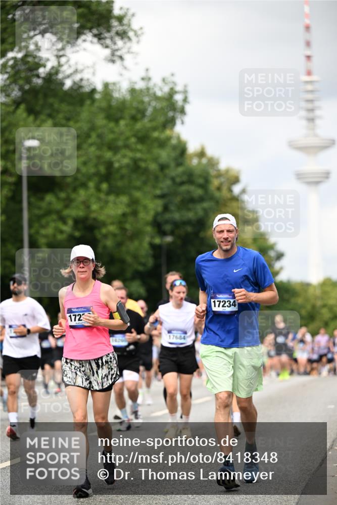 29.06.2025 - hella hamburg halbmarathon Dr. Thomas Lammeyer http://msf.ph/oto/8418348 29.06.2025 10:45:44 Kennedybrücke 1731, 2229, 2805, 3344, 4044, 4412, 4638, 4774, 5549, 5688, 5928, 6088, 7661, 7829, 8293, 8769, 9009, 9370, 10269, 10407, 10644, 11166, 11209, 11371 meine-sportfotos.de