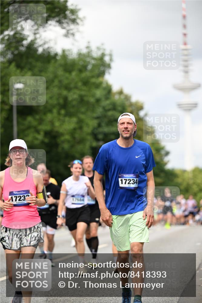 29.06.2025 - hella hamburg halbmarathon Dr. Thomas Lammeyer http://msf.ph/oto/8418393 29.06.2025 10:45:45 Kennedybrücke 1731, 2229, 2805, 3344, 3694, 4412, 4638, 4774, 5549, 5688, 5928, 6088, 7661, 7821, 8293, 8769, 9009, 9370, 10407, 10644, 11166, 11209, 11371 meine-sportfotos.de