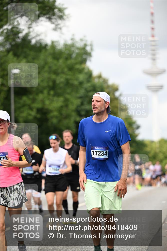 29.06.2025 - hella hamburg halbmarathon Dr. Thomas Lammeyer http://msf.ph/oto/8418409 29.06.2025 10:45:45 Kennedybrücke 1731, 2229, 2805, 3344, 3694, 4412, 4638, 4774, 5549, 5688, 5928, 6088, 7661, 7821, 8293, 8769, 9009, 9370, 10407, 10644, 11166, 11209, 11371 meine-sportfotos.de