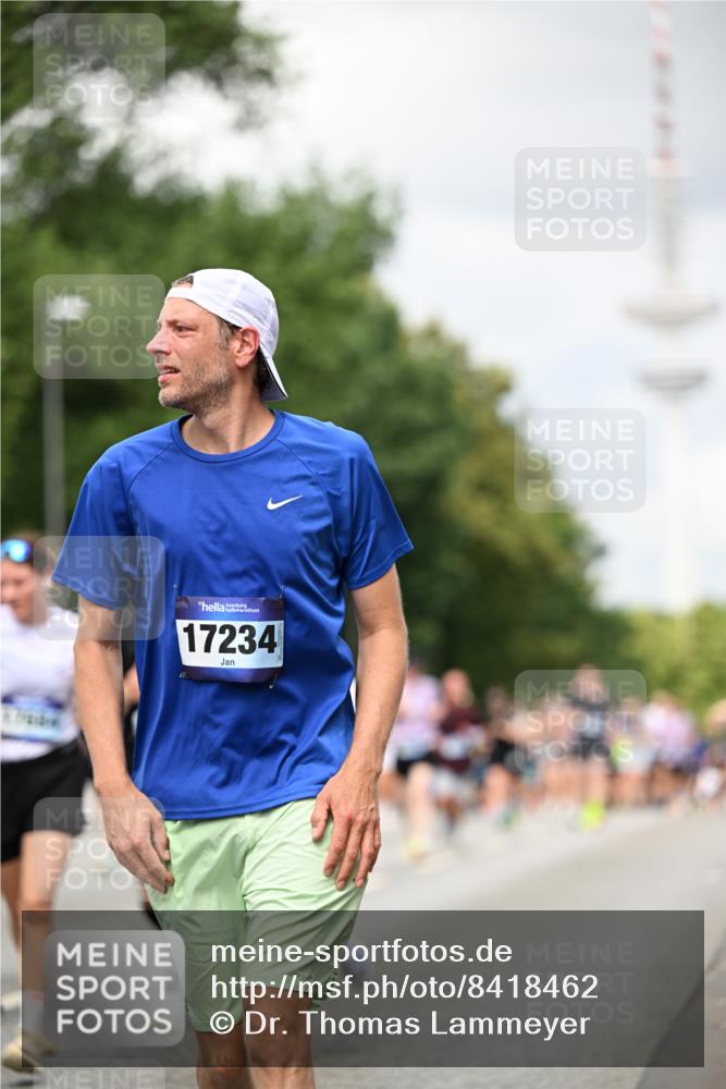 29.06.2025 - hella hamburg halbmarathon Dr. Thomas Lammeyer http://msf.ph/oto/8418462 29.06.2025 10:45:46 Kennedybrücke 1314, 1731, 2229, 2805, 3344, 3694, 4412, 4638, 4774, 5549, 5688, 5928, 6088, 7661, 7821, 8293, 8769, 9009, 9370, 10027, 10407, 10644, 11166, 11209, 11371 meine-sportfotos.de