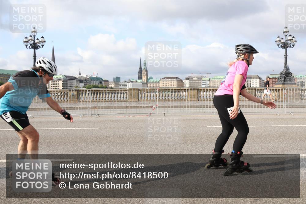 29.06.2025 - hella hamburg halbmarathon Lena Gebhardt http://msf.ph/oto/8418500 29.06.2025 08:57:28 Lombardsbrücke 84 meine-sportfotos.de