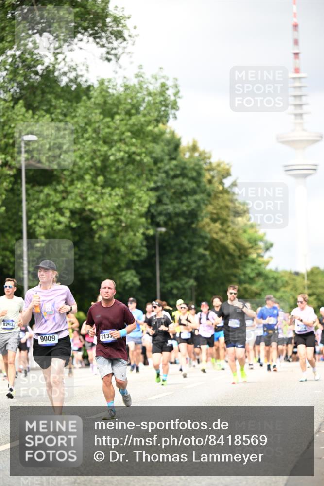 29.06.2025 - hella hamburg halbmarathon Dr. Thomas Lammeyer http://msf.ph/oto/8418569 29.06.2025 10:45:53 Kennedybrücke 1314, 1536, 2229, 2805, 3344, 3533, 3694, 4412, 4774, 5086, 5688, 5928, 6846, 6894, 7661, 7821, 8293, 8300, 8301, 8586, 8769, 9009, 9370, 10027, 10407, 11024, 11166, 11209, 11371, 11437, 11438 meine-sportfotos.de