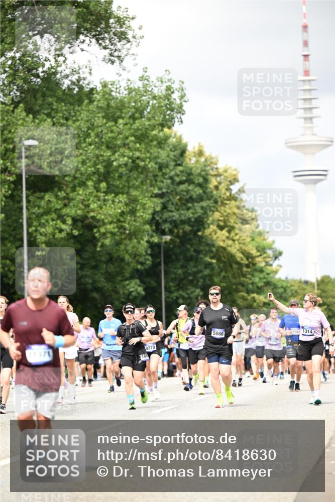 29.06.2025 - hella hamburg halbmarathon Dr. Thomas Lammeyer http://msf.ph/oto/8418630 29.06.2025 10:45:55 Kennedybrücke 1314, 1317, 1536, 2229, 2805, 3344, 3532, 3533, 3694, 4412, 4774, 5086, 5688, 5928, 6846, 6894, 7661, 7821, 8293, 8300, 8301, 8443, 8586, 8769, 9009, 9370, 10027, 10483, 11024, 11097, 11166, 11209, 11371, 11437, 11438 meine-sportfotos.de