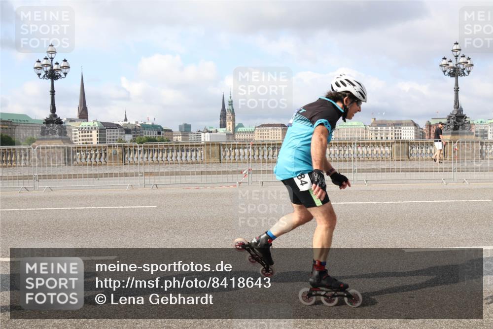 29.06.2025 - hella hamburg halbmarathon Lena Gebhardt http://msf.ph/oto/8418643 29.06.2025 08:57:28 Lombardsbrücke 84 meine-sportfotos.de