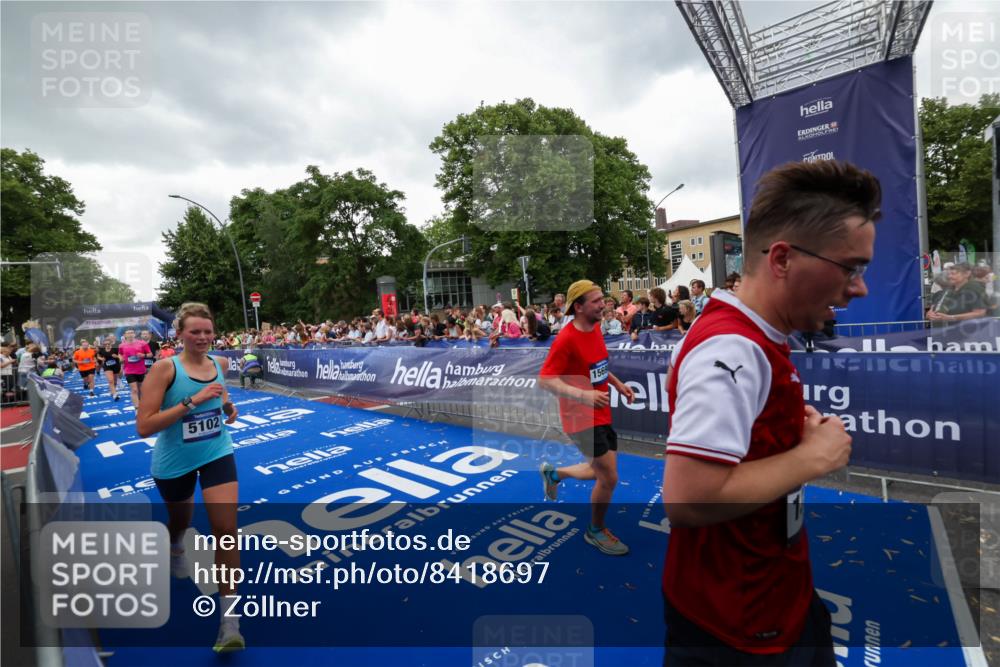 29.06.2025 - hella hamburg halbmarathon Zöllner http://msf.ph/oto/8418697 29.06.2025 10:52:02 Ziel 4033, 5102, 5336, 6390, 7130, 7409, 7724, 8413, 8977, 10057, 13799, 15356, 15506, 15690, 17978, 18869 meine-sportfotos.de