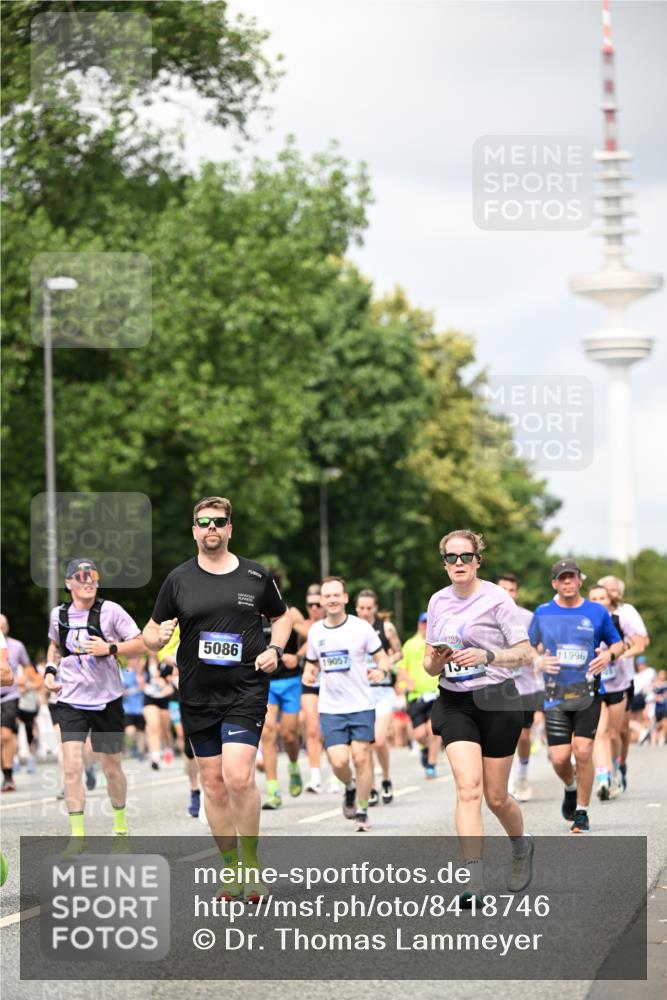 29.06.2025 - hella hamburg halbmarathon Dr. Thomas Lammeyer http://msf.ph/oto/8418746 29.06.2025 10:46:00 Kennedybrücke 1314, 1317, 1536, 2229, 2762, 2763, 2805, 3344, 3532, 3533, 3694, 4774, 5086, 5688, 5928, 6066, 6719, 6793, 6846, 6894, 7821, 8293, 8300, 8301, 8443, 8586, 9009, 9370, 10027, 10483, 11024, 11097, 11166, 11207, 11209, 11255, 11371, 11437, 11438 meine-sportfotos.de