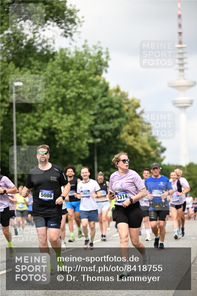 29.06.2025 - hella hamburg halbmarathon Dr. Thomas Lammeyer http://msf.ph/oto/8418755 29.06.2025 10:46:01 Kennedybrücke 1314, 1317, 1536, 2229, 2762, 2763, 2805, 3532, 3533, 3694, 4774, 5086, 5688, 5928, 6066, 6719, 6793, 6846, 6894, 7821, 8293, 8300, 8301, 8443, 8586, 9009, 9370, 10027, 10483, 11024, 11097, 11166, 11207, 11209, 11255, 11371, 11437, 11438 meine-sportfotos.de