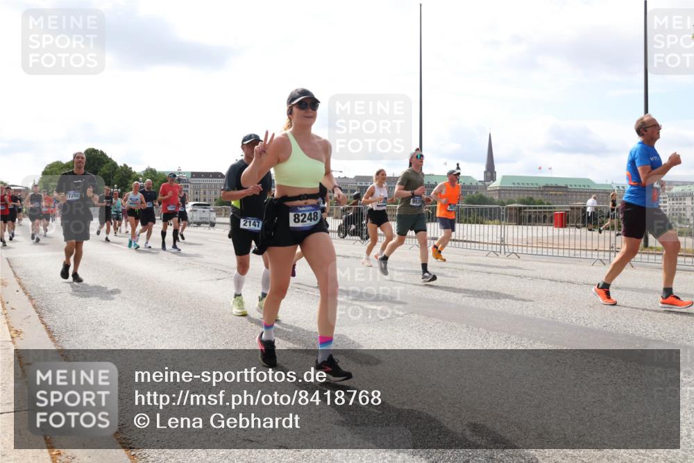 29.06.2025 - hella hamburg halbmarathon Lena Gebhardt http://msf.ph/oto/8418768 29.06.2025 10:18:08 Lombardsbrücke 17292, 783, 11949, 2147, 8248, 9534, 1015, 1159, 1160, 1268, 1274, 1325, 1458, 1554, 1622, 1641, 1749, 1795, 1982, 2087, 2094, 2147, 2335, 2548, 2634, 2931, 3125, 3138, 3292, 3321, 3482, 3977, 4710, 4738, 4804, 5002, 5004, 5290, 5611, 5733, 5909, 6270, 7094, 7641, 7649, 7838, 7882, 7883, 8067, 8128, 8144, 8248, 8607, 8799, 9222, 9400, 9539, 9717, 9734, 9798, 9834, 9844, 9964, 10174, 10332, 10509, 10659, 10908, 12498, 13341 meine-sportfotos.de