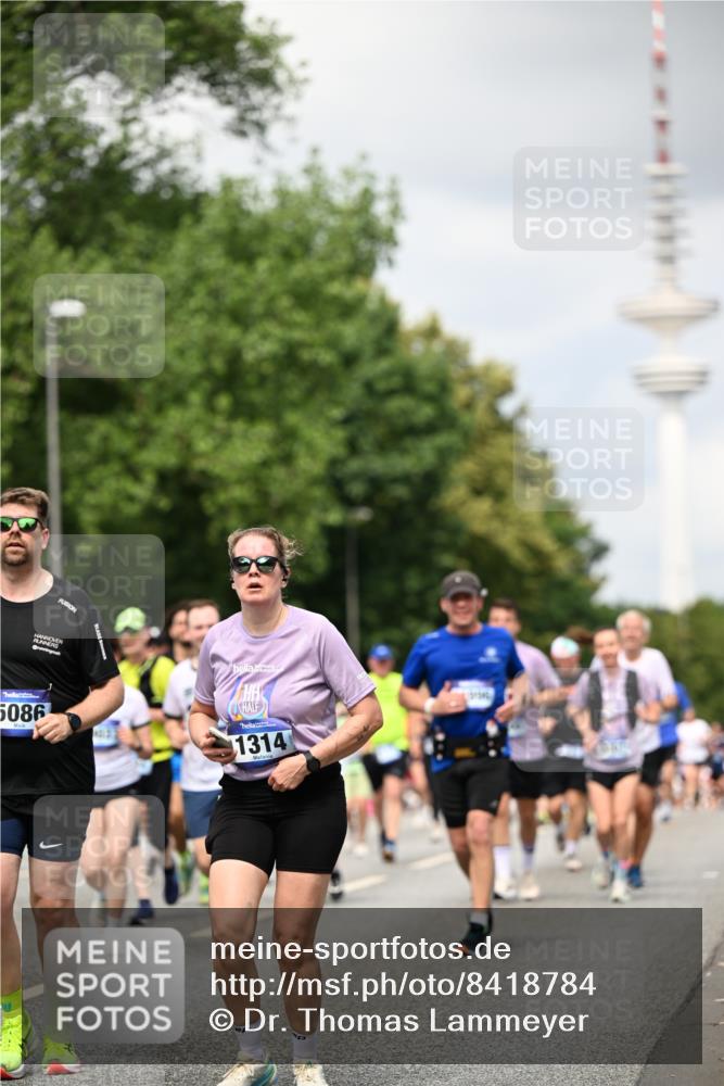 29.06.2025 - hella hamburg halbmarathon Dr. Thomas Lammeyer http://msf.ph/oto/8418784 29.06.2025 10:46:02 Kennedybrücke 1314, 1317, 1536, 2229, 2762, 2763, 2805, 3532, 3533, 3694, 4774, 5086, 5688, 5928, 5942, 6066, 6719, 6726, 6793, 6846, 6894, 7821, 8293, 8300, 8301, 8443, 8586, 9009, 9370, 10027, 10483, 11024, 11097, 11207, 11209, 11255, 11371, 11437, 11438 meine-sportfotos.de