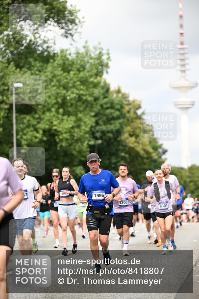 29.06.2025 - hella hamburg halbmarathon Dr. Thomas Lammeyer http://msf.ph/oto/8418807 29.06.2025 10:46:03 Kennedybrücke 1314, 1317, 1536, 2229, 2762, 2763, 3532, 3533, 3694, 4774, 5086, 5688, 5928, 5942, 6066, 6719, 6726, 6793, 6846, 6894, 7821, 8293, 8300, 8301, 8443, 8586, 9009, 9370, 10027, 10483, 11024, 11097, 11207, 11255, 11371, 11437, 11438 meine-sportfotos.de