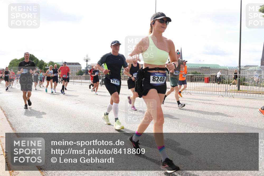 29.06.2025 - hella hamburg halbmarathon Lena Gebhardt http://msf.ph/oto/8418809 29.06.2025 10:18:08 Lombardsbrücke 292, 2147, 122, 8248, 9539, 1015, 1159, 1160, 1268, 1274, 1325, 1458, 1554, 1622, 1641, 1749, 1795, 1982, 2087, 2094, 2147, 2335, 2548, 2634, 2931, 3125, 3138, 3292, 3321, 3482, 3977, 4710, 4738, 4804, 5002, 5004, 5290, 5611, 5733, 5909, 6270, 7094, 7641, 7649, 7838, 7882, 7883, 8067, 8128, 8144, 8248, 8607, 8799, 9222, 9400, 9539, 9717, 9734, 9798, 9834, 9844, 9964, 10174, 10332, 10509, 10659, 10908, 12498, 13341 meine-sportfotos.de