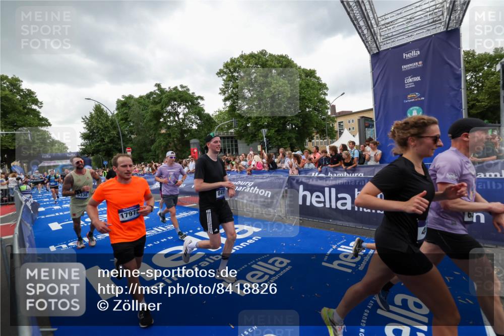 29.06.2025 - hella hamburg halbmarathon Zöllner http://msf.ph/oto/8418826 29.06.2025 10:52:07 Ziel 1482, 2595, 4033, 5093, 5336, 5378, 6390, 7130, 7409, 7732, 8413, 8977, 12580, 15356, 15506, 15829, 16179, 16666, 17978, 18801 meine-sportfotos.de