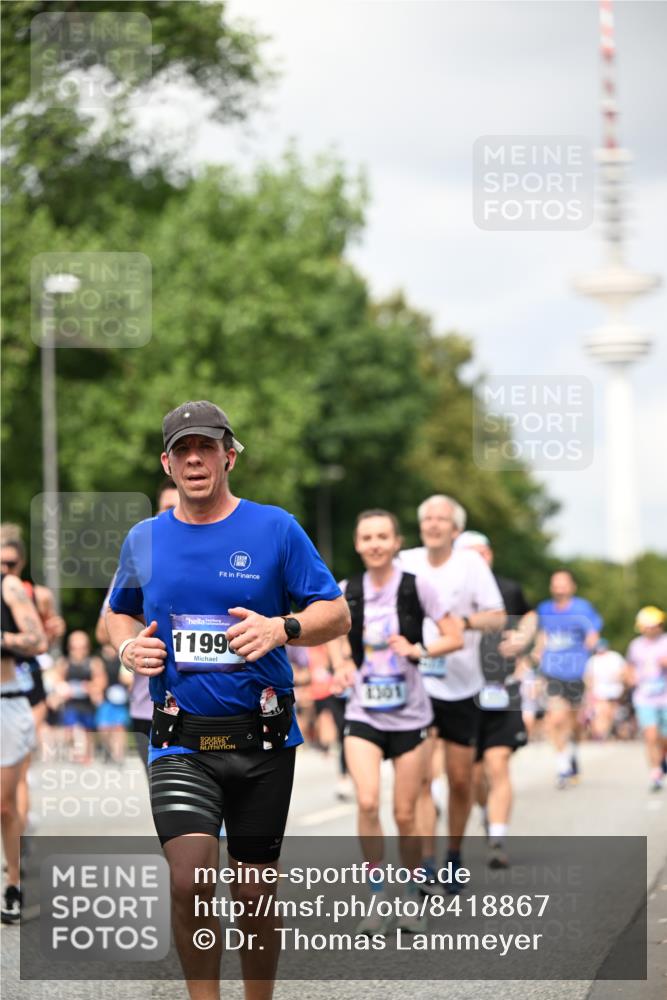 29.06.2025 - hella hamburg halbmarathon Dr. Thomas Lammeyer http://msf.ph/oto/8418867 29.06.2025 10:46:06 Kennedybrücke 1314, 1317, 1536, 2229, 2762, 2763, 3532, 3533, 3694, 4774, 5086, 5688, 5942, 6066, 6719, 6726, 6793, 6846, 6894, 7821, 8293, 8300, 8301, 8443, 8586, 9009, 9370, 9588, 10027, 10181, 10483, 11011, 11017, 11024, 11097, 11207, 11255, 11371, 11437, 11438 meine-sportfotos.de