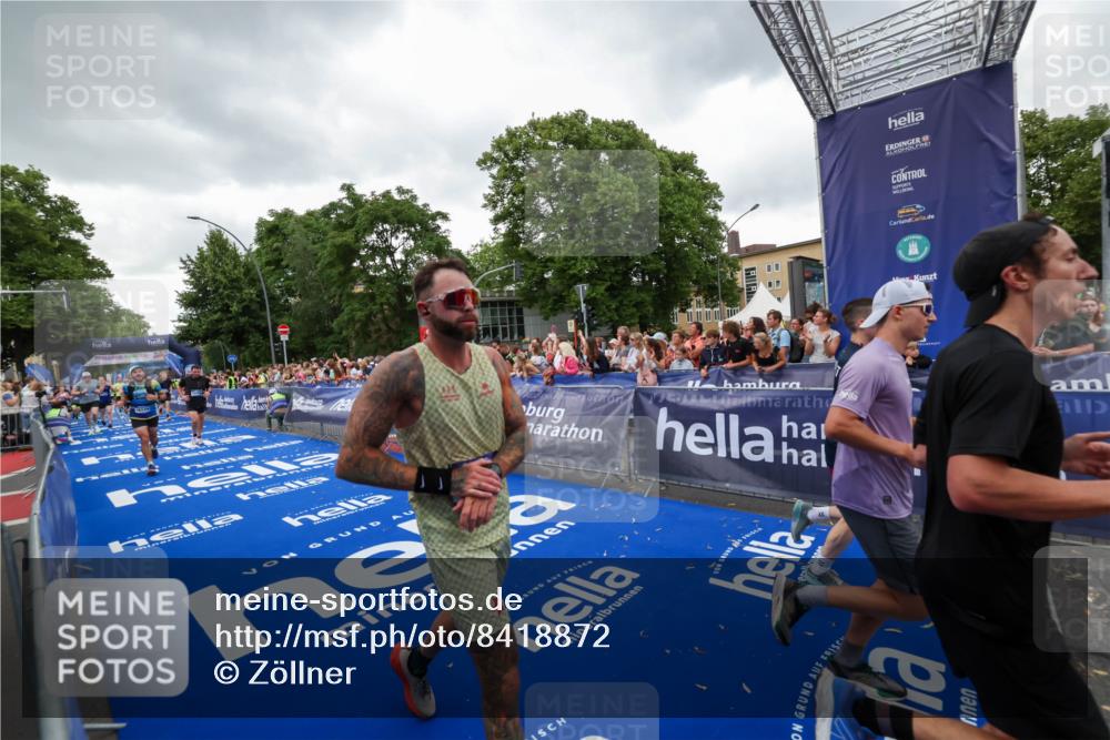 29.06.2025 - hella hamburg halbmarathon Zöllner http://msf.ph/oto/8418872 29.06.2025 10:52:08 Ziel 1482, 2595, 5093, 5336, 5378, 7130, 7732, 8413, 8977, 12580, 15356, 15506, 15829, 16179, 16666, 17033, 17978, 18801 meine-sportfotos.de