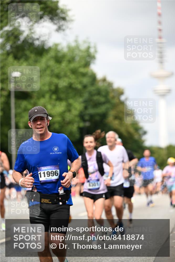 29.06.2025 - hella hamburg halbmarathon Dr. Thomas Lammeyer http://msf.ph/oto/8418874 29.06.2025 10:46:06 Kennedybrücke 1314, 1317, 1536, 2229, 2762, 2763, 3532, 3533, 3694, 4774, 5086, 5688, 5942, 6066, 6719, 6726, 6793, 6846, 6894, 7821, 8293, 8300, 8301, 8443, 8586, 9009, 9370, 9588, 10027, 10181, 10483, 11011, 11017, 11024, 11097, 11207, 11255, 11371, 11437, 11438 meine-sportfotos.de